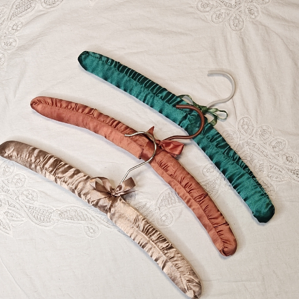 Elegant Satin Padded Hangers Set - Green, Brown, Silver